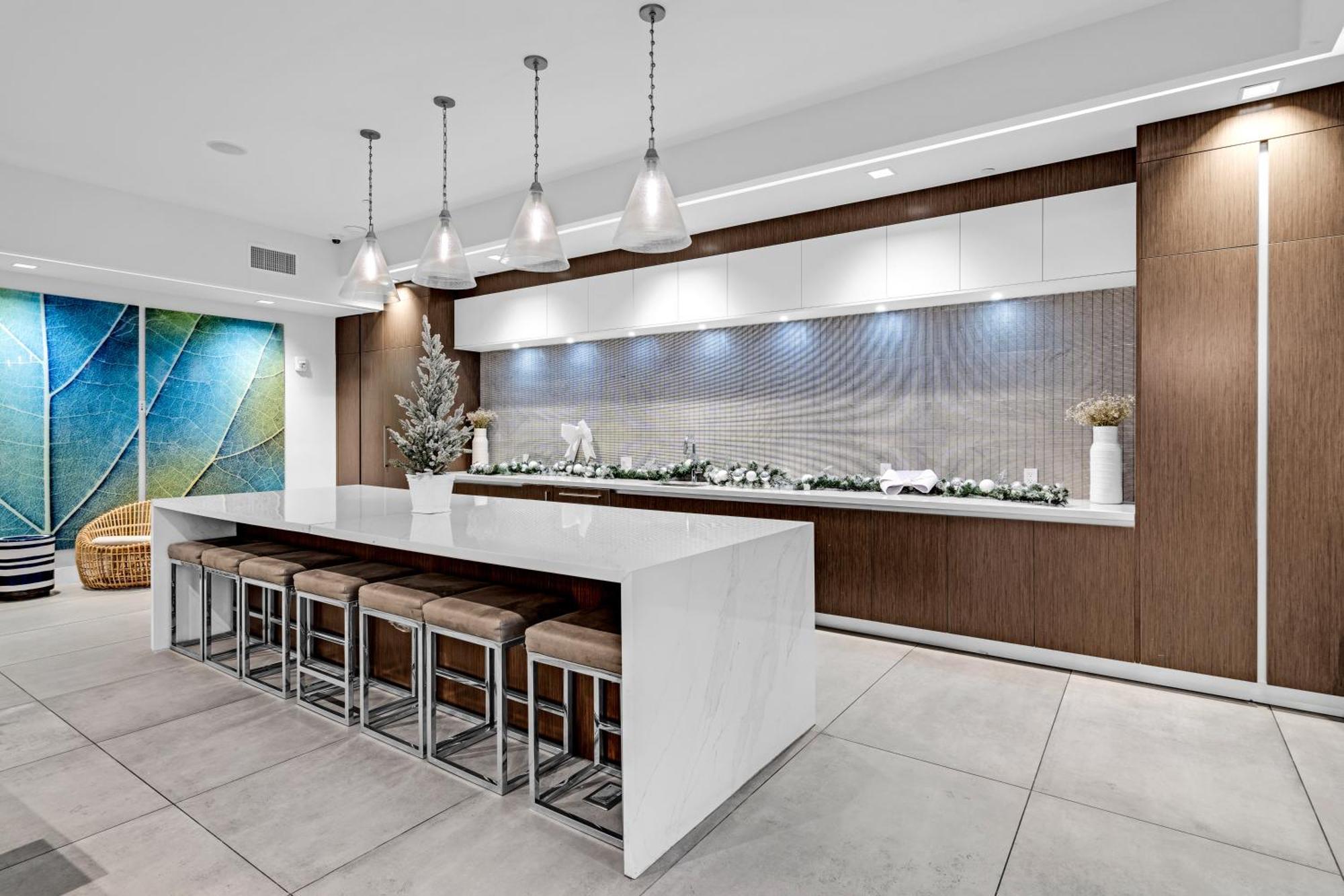 Amazing 2 Bedroom Unit In Doral Miami With Free Parking Hialeah Gardens Kültér fotó